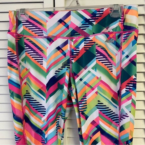 Women's Active AVIA Yoga Cropped Capri Gym Leggings Size S- Multicolor Abstract - Picture 2 of 6